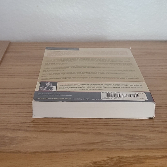 INSIDE TOYLAND: Working, Shopping, and Social Inequality (Book) - Picture 5 of 8